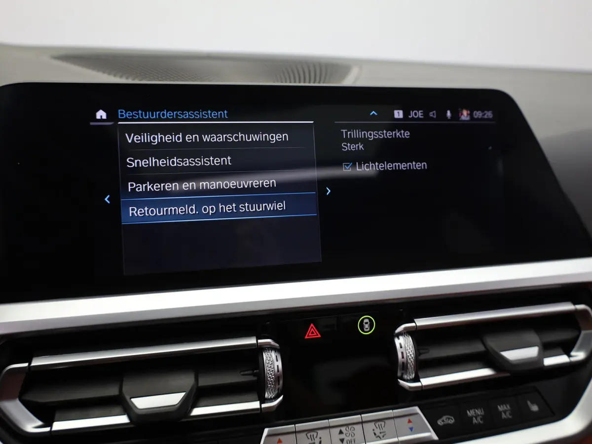 330e High Executive | Schuif/Kanteldak | Head up | Laser Led | Memory | Harman Kardon | Trekhaak | Prijs Rijklaar!!