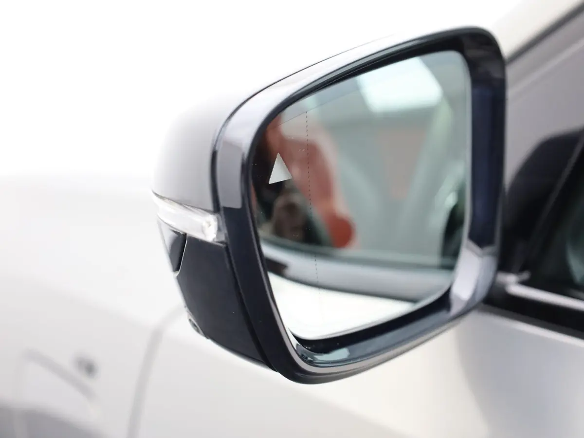 330e High Executive | Schuif/Kanteldak | Head up | Laser Led | Memory | Harman Kardon | Trekhaak | Prijs Rijklaar!!