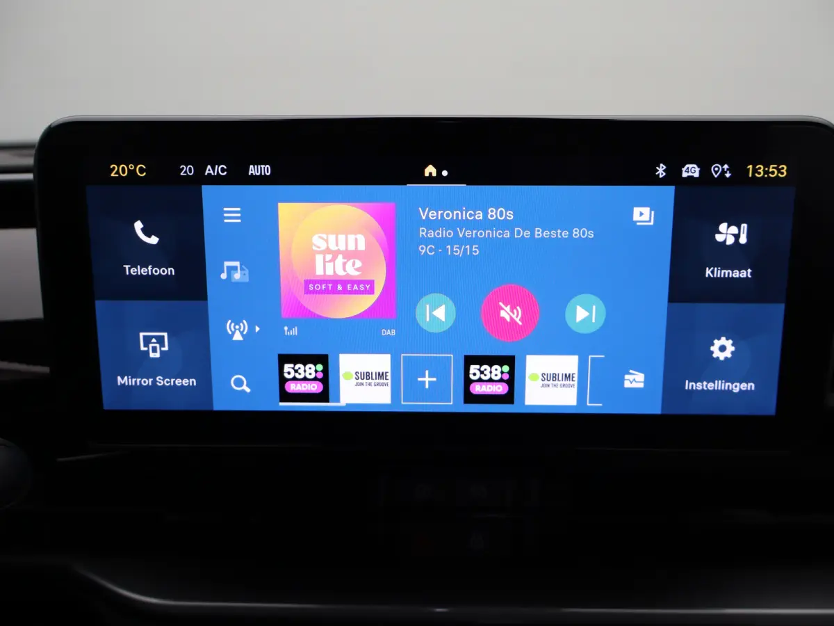 1.2 Hybrid Icon | Automaat | Carplay | Cruise | Clima | Navi | 17"LMV | PDC V+A |