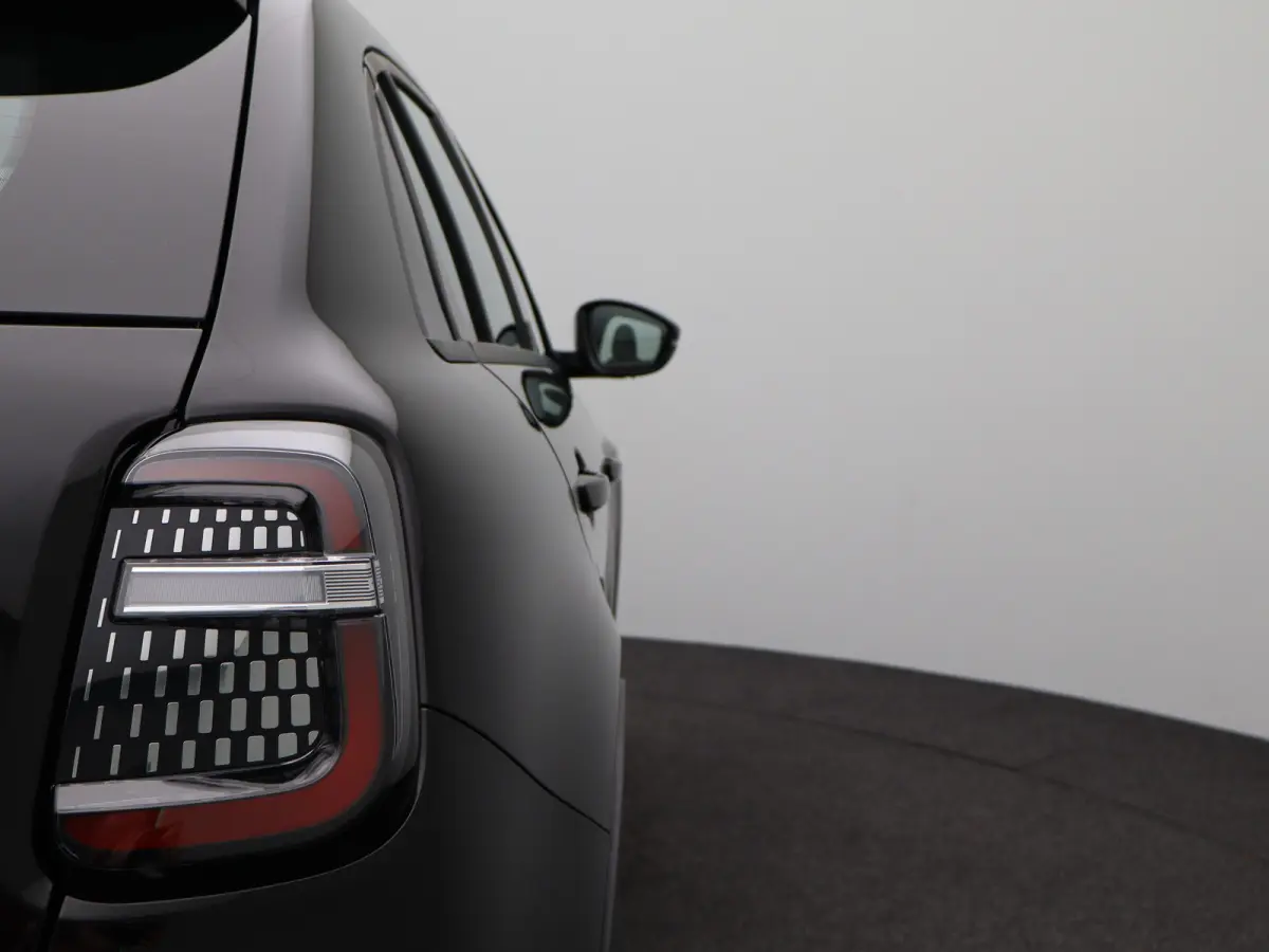 1.2 Hybrid Icon | Automaat | Carplay | Cruise | Clima | Navi | 17"LMV | PDC V+A |