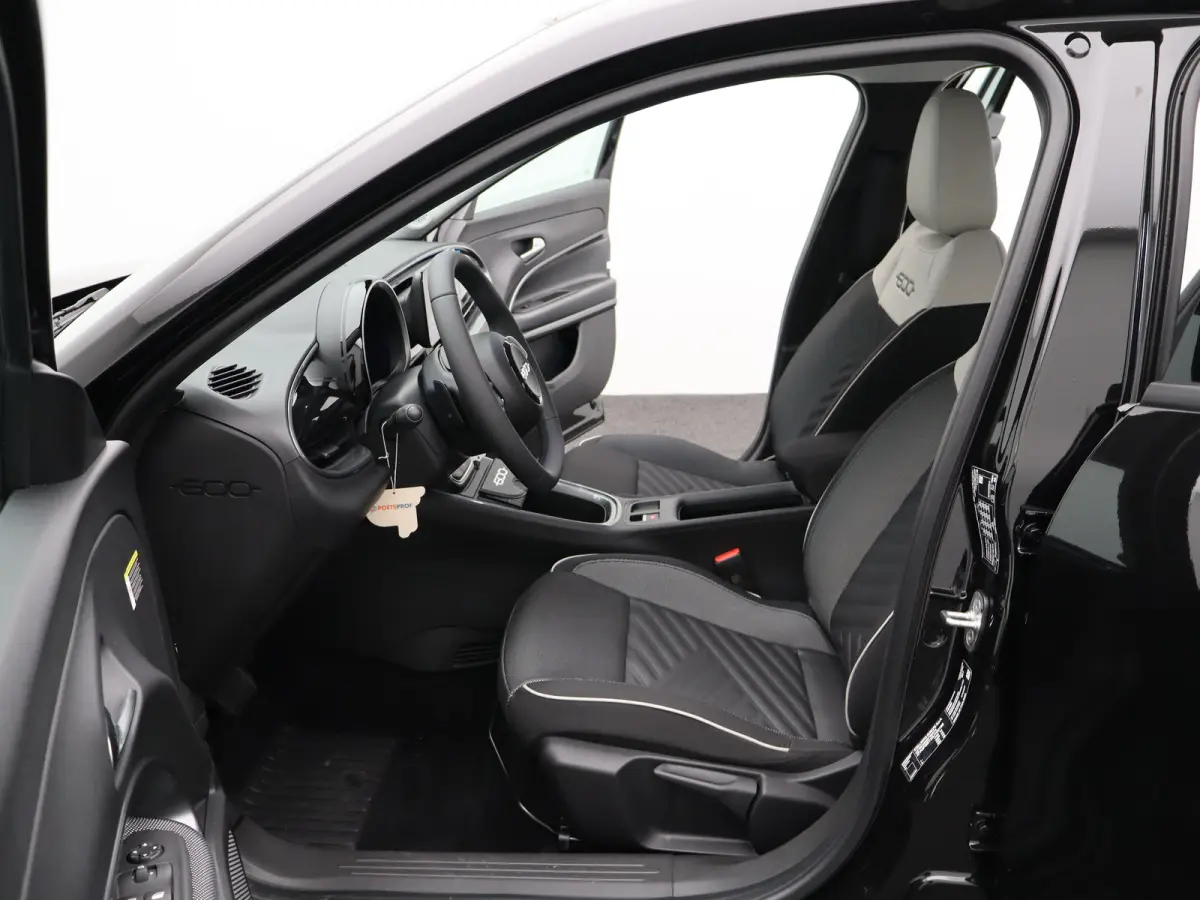 1.2 Hybrid Icon | Automaat | Carplay | Cruise | Clima | Navi | 17"LMV | PDC V+A |