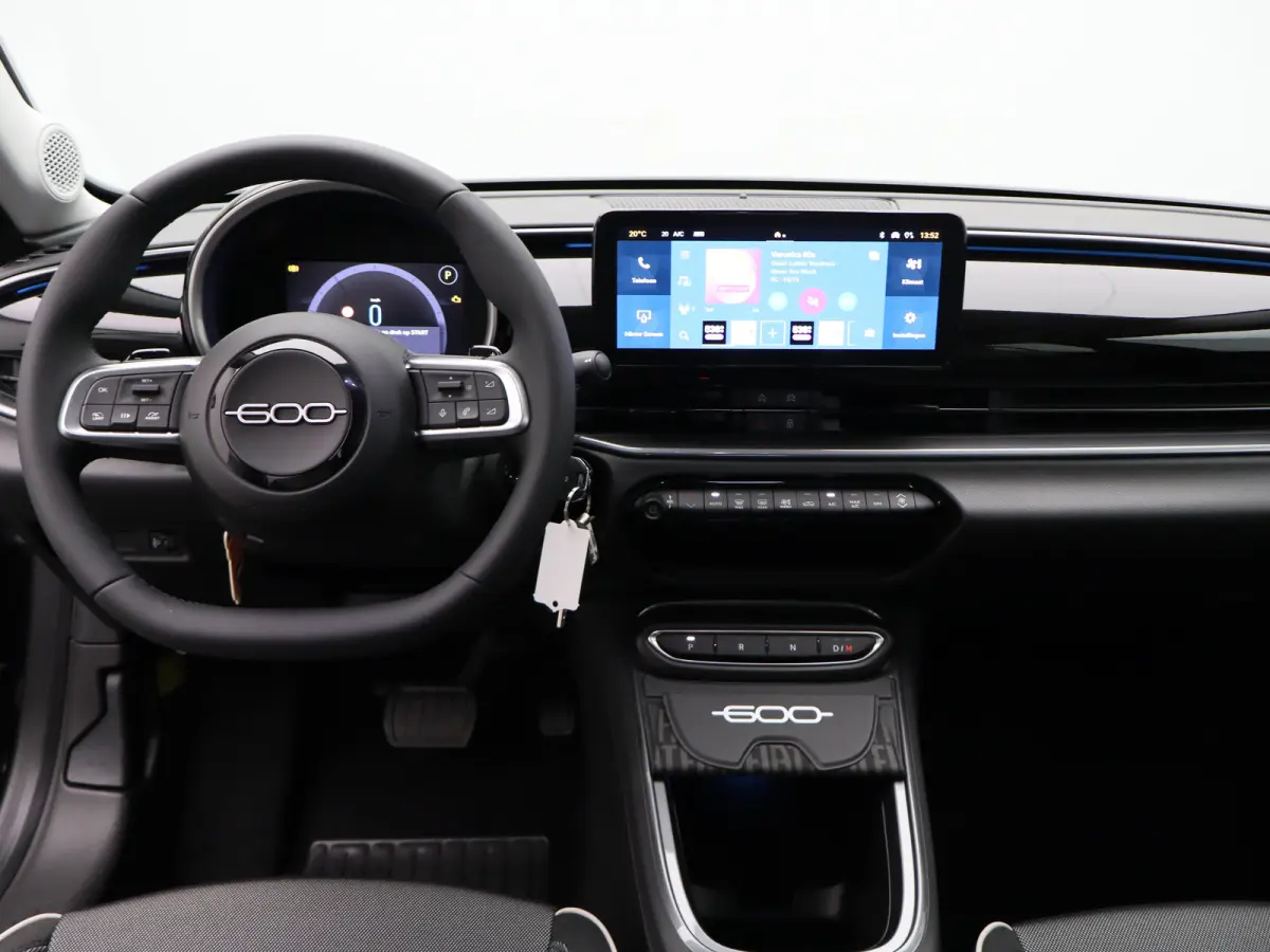 1.2 Hybrid Icon | Automaat | Carplay | Cruise | Clima | Navi | 17"LMV | PDC V+A |