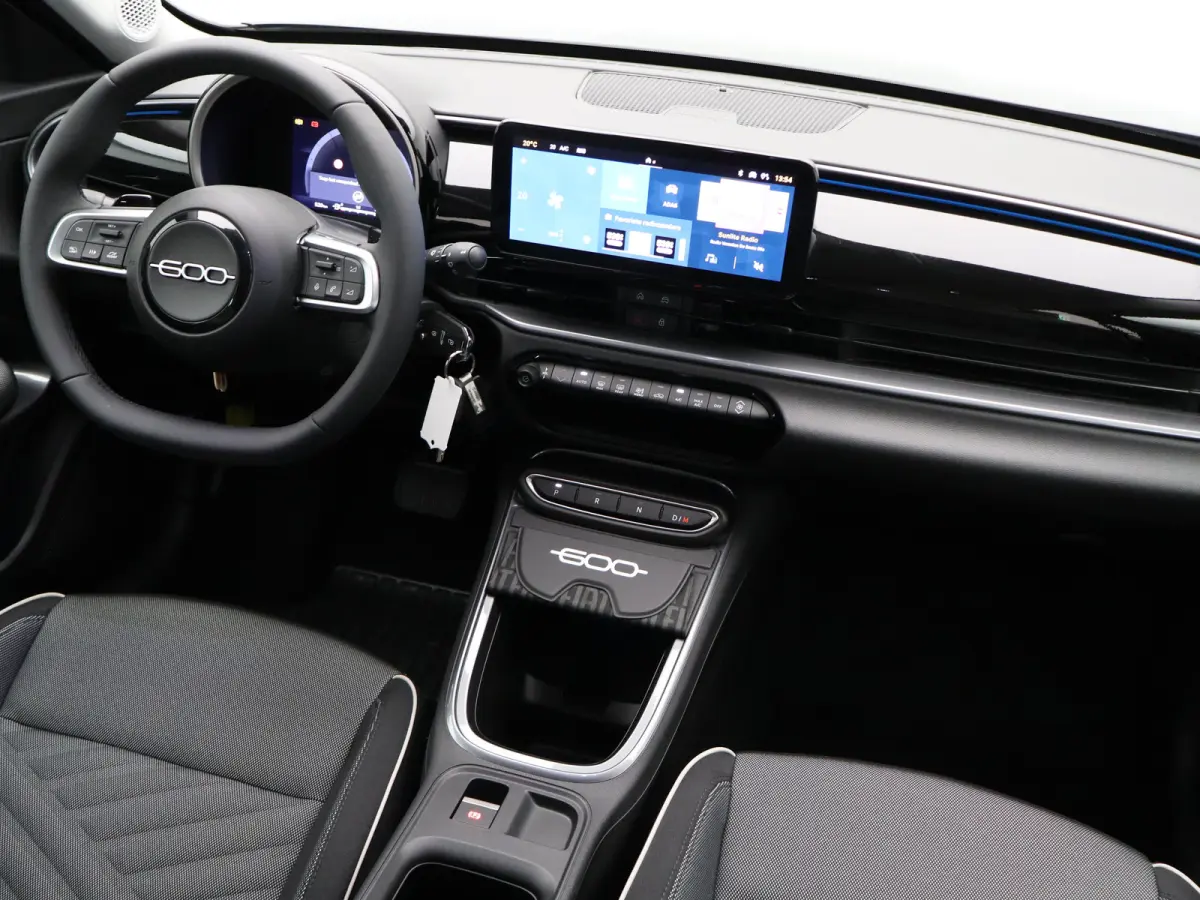 1.2 Hybrid Icon | Automaat | Carplay | Cruise | Clima | Navi | 17"LMV | PDC V+A |