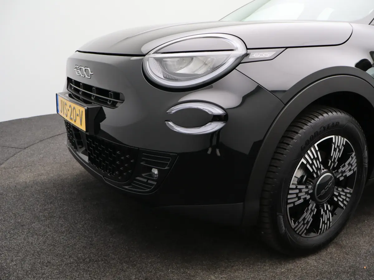 1.2 Hybrid Icon | Automaat | Carplay | Cruise | Clima | Navi | 17"LMV | PDC V+A |