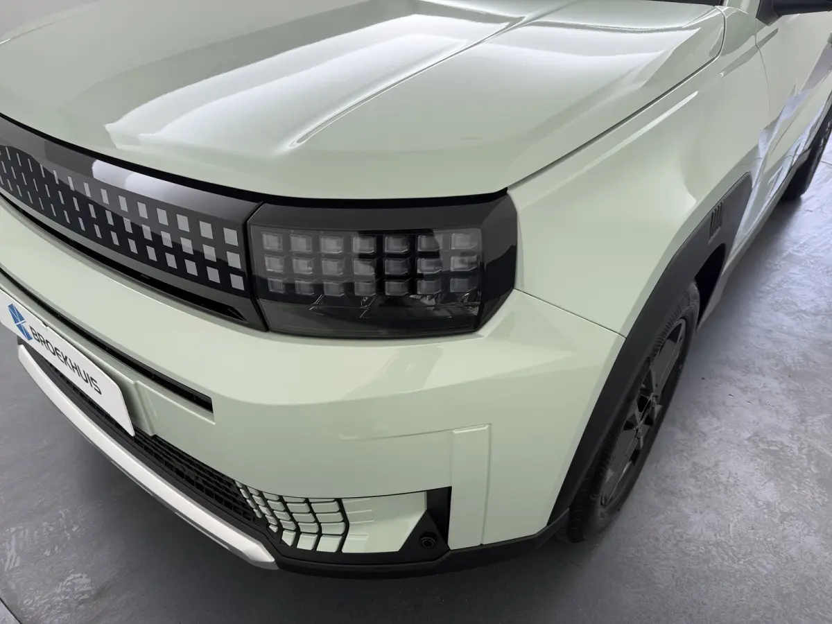 1.2 Hybrid ICON | Achteruitrijcamera | Apple Carplay/Android Auto|telefoonintegratie premium | Extra getint glas