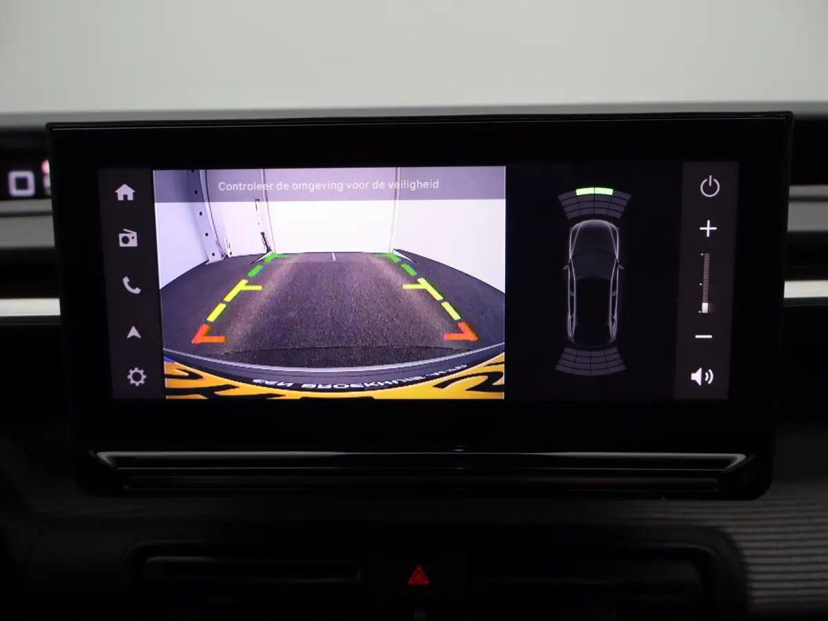 1.2 Hybrid 145pk Max | 8 Jaar Fabrieksgarantie | Camera | Parkeersensoren Voor en Achter | Apple Carplay/Android Auto | Cruise Control | Dodehoek Detectie | 17" Lichtmetalen Velgen