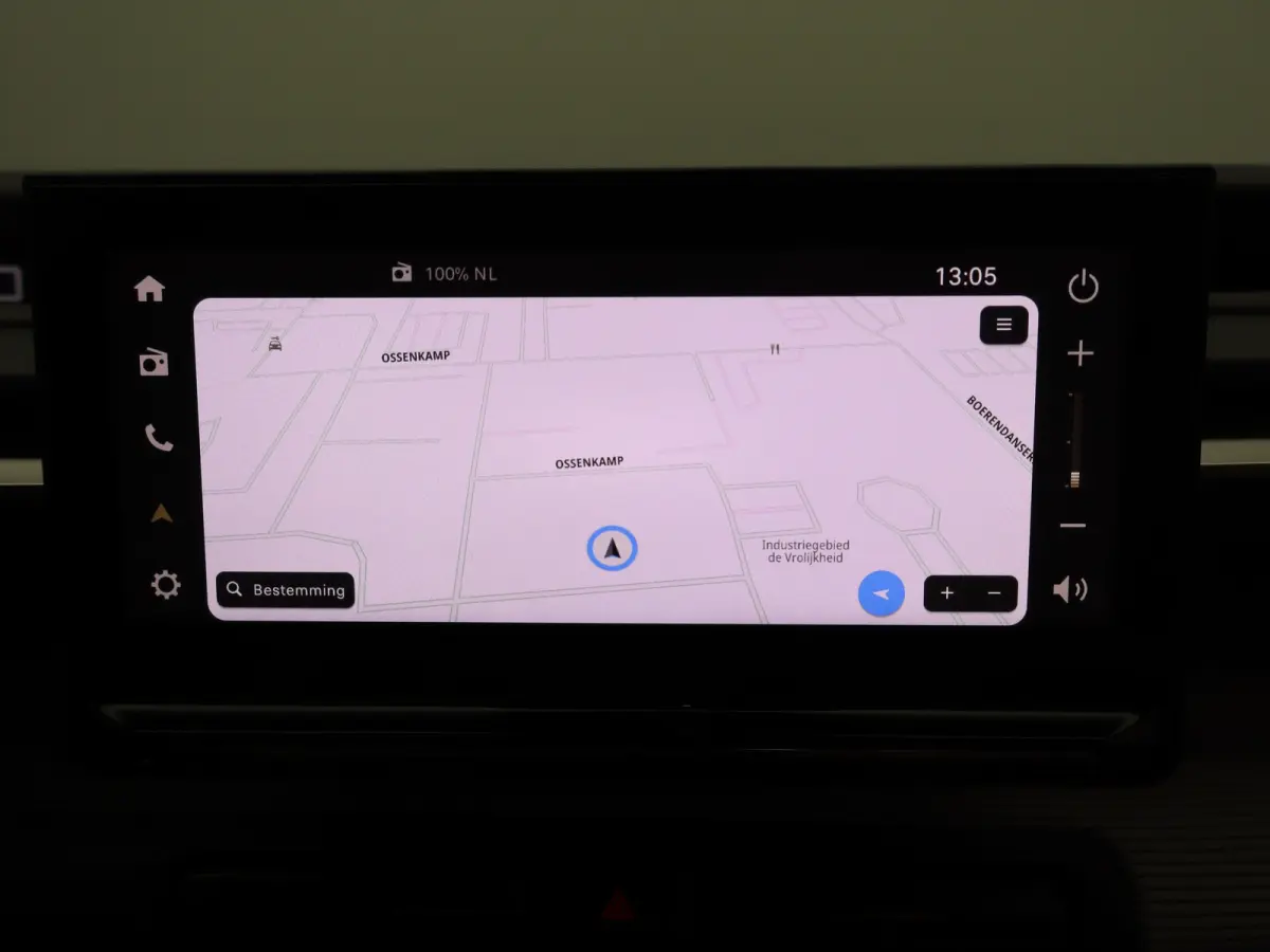 1.2 Hybrid 145pk Max | 8 Jaar Fabrieksgarantie | Camera | Parkeersensoren Voor en Achter | Apple Carplay/Android Auto | Cruise Control | Dodehoek Detectie | 17" Lichtmetalen Velgen