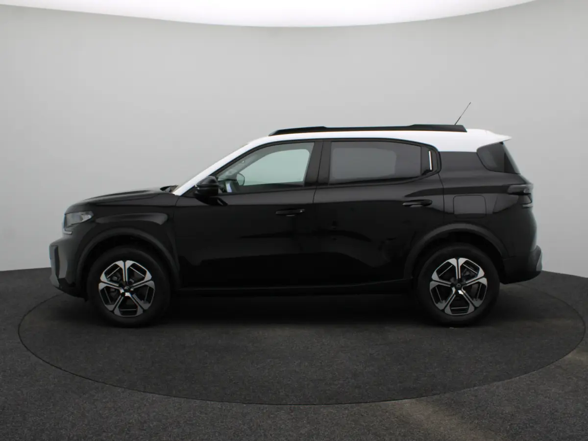 1.2 Hybrid 145pk Max | 8 Jaar Fabrieksgarantie | Camera | Parkeersensoren Voor en Achter | Apple Carplay/Android Auto | Cruise Control | Dodehoek Detectie | 17" Lichtmetalen Velgen