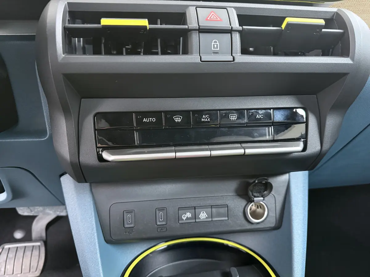 1.2 Hybrid La Prima | Achteruitrijcamera | Afdaal assistent | Airco (automatisch)
