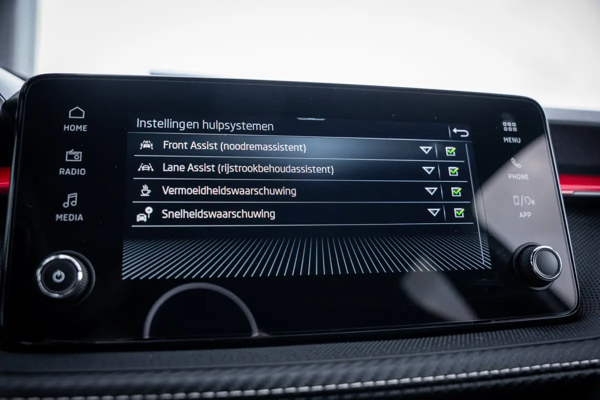 1.0 TSI Monte Carlo | Achteruitrijcamera | Airco (automatisch) | Cruise control