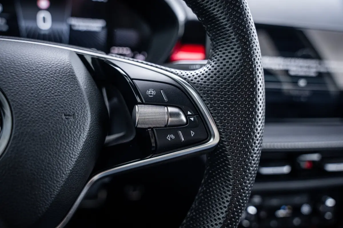 1.0 TSI Monte Carlo | Achteruitrijcamera | Airco (automatisch) | Cruise control