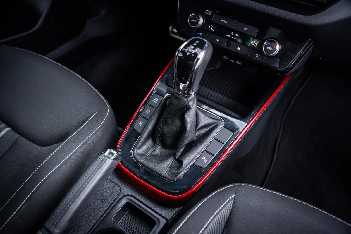 1.0 TSI Monte Carlo | Achteruitrijcamera | Airco (automatisch) | Cruise control
