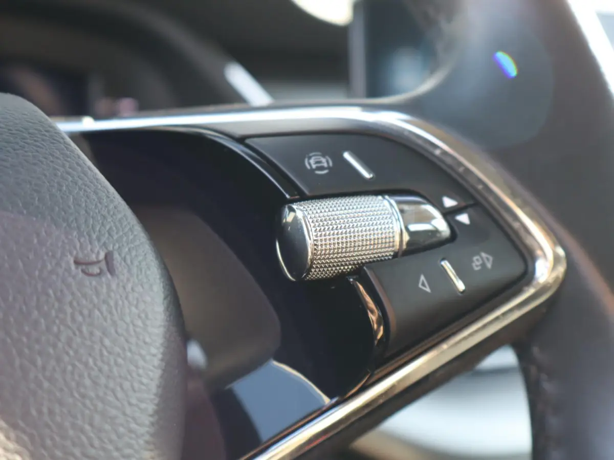 1.0 TSI 110pk Ambition | Cruise Control | Apple Carplay/Android Auto | LED Koplampen | Parkeersensor Achter