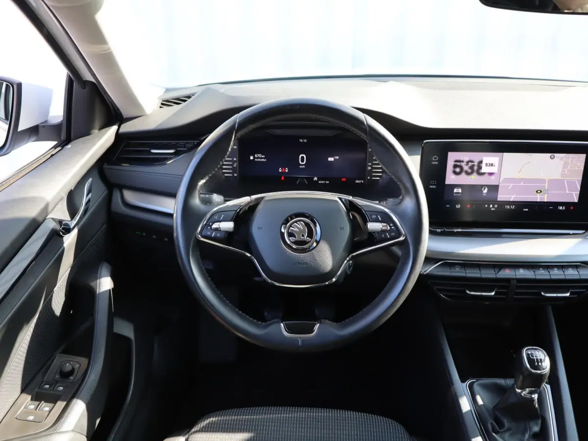 1.0 TSI 110pk Ambition | Cruise Control | Apple Carplay/Android Auto | LED Koplampen | Parkeersensor Achter