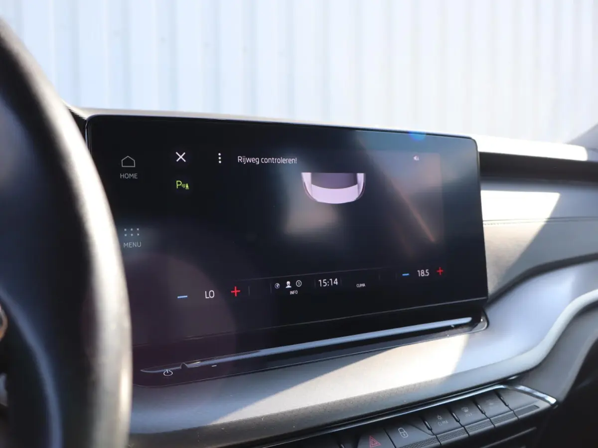 1.0 TSI 110pk Ambition | Cruise Control | Apple Carplay/Android Auto | LED Koplampen | Parkeersensor Achter