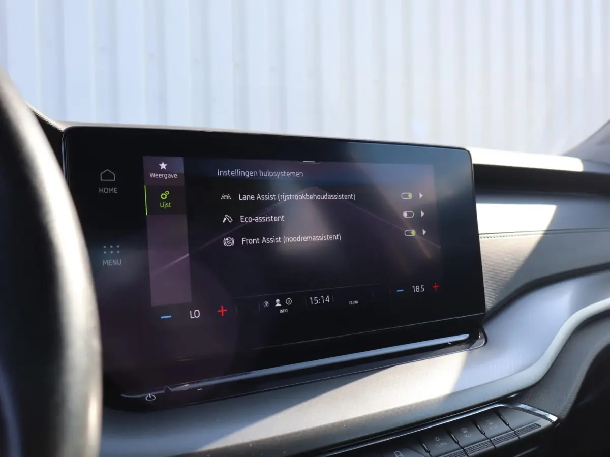 1.0 TSI 110pk Ambition | Cruise Control | Apple Carplay/Android Auto | LED Koplampen | Parkeersensor Achter