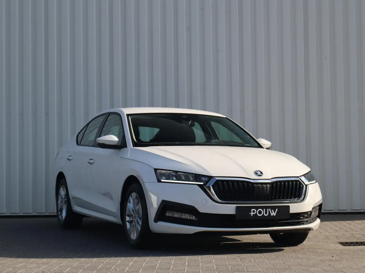 1.0 TSI 110pk Ambition | Cruise Control | Apple Carplay/Android Auto | LED Koplampen | Parkeersensor Achter