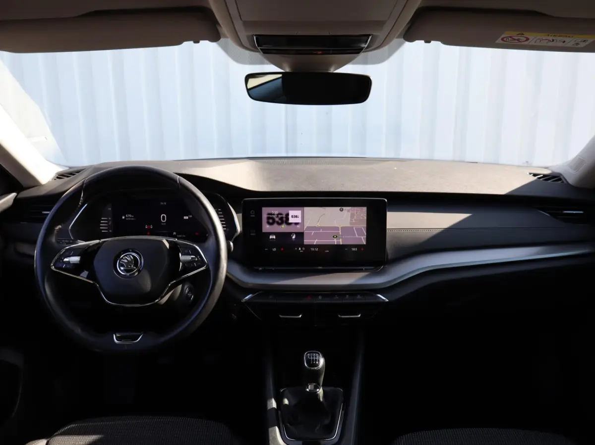 1.0 TSI 110pk Ambition | Cruise Control | Apple Carplay/Android Auto | LED Koplampen | Parkeersensor Achter