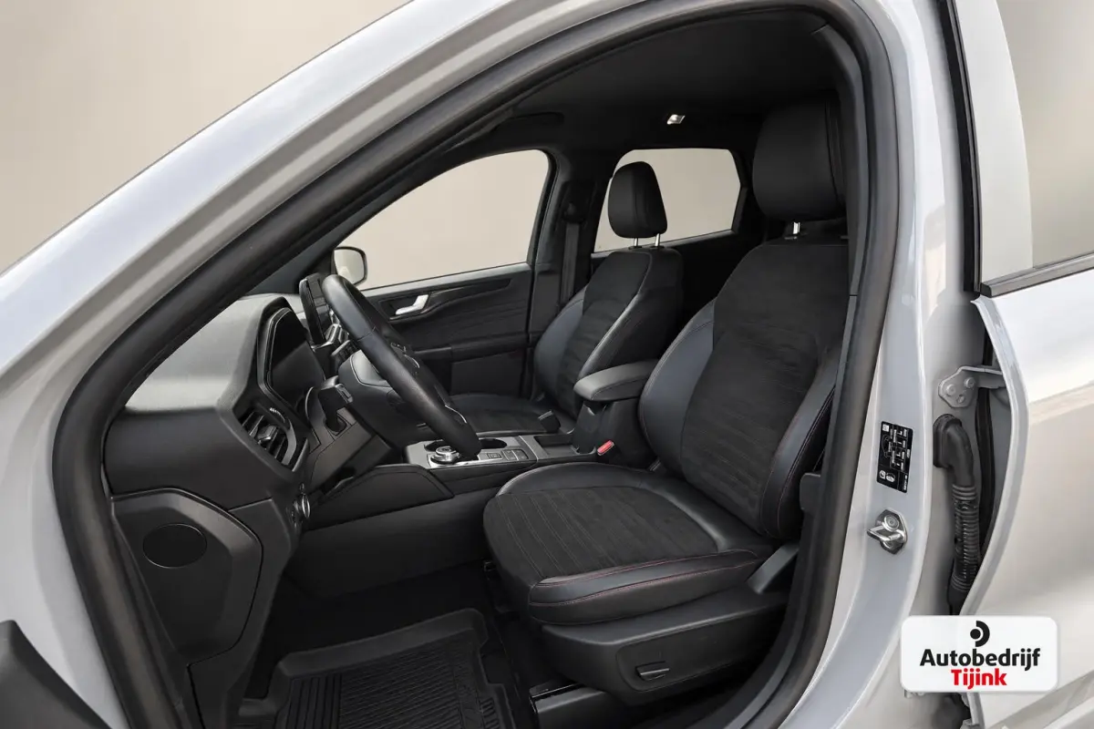 2.5 PHEV Graphite Tech Edition | LED | Trekhaak | Keyless | BLIS | Camera | B&O | App-connect | Stoelverwarming voor + achter | Elek. achterklep | Stuurverwarming |