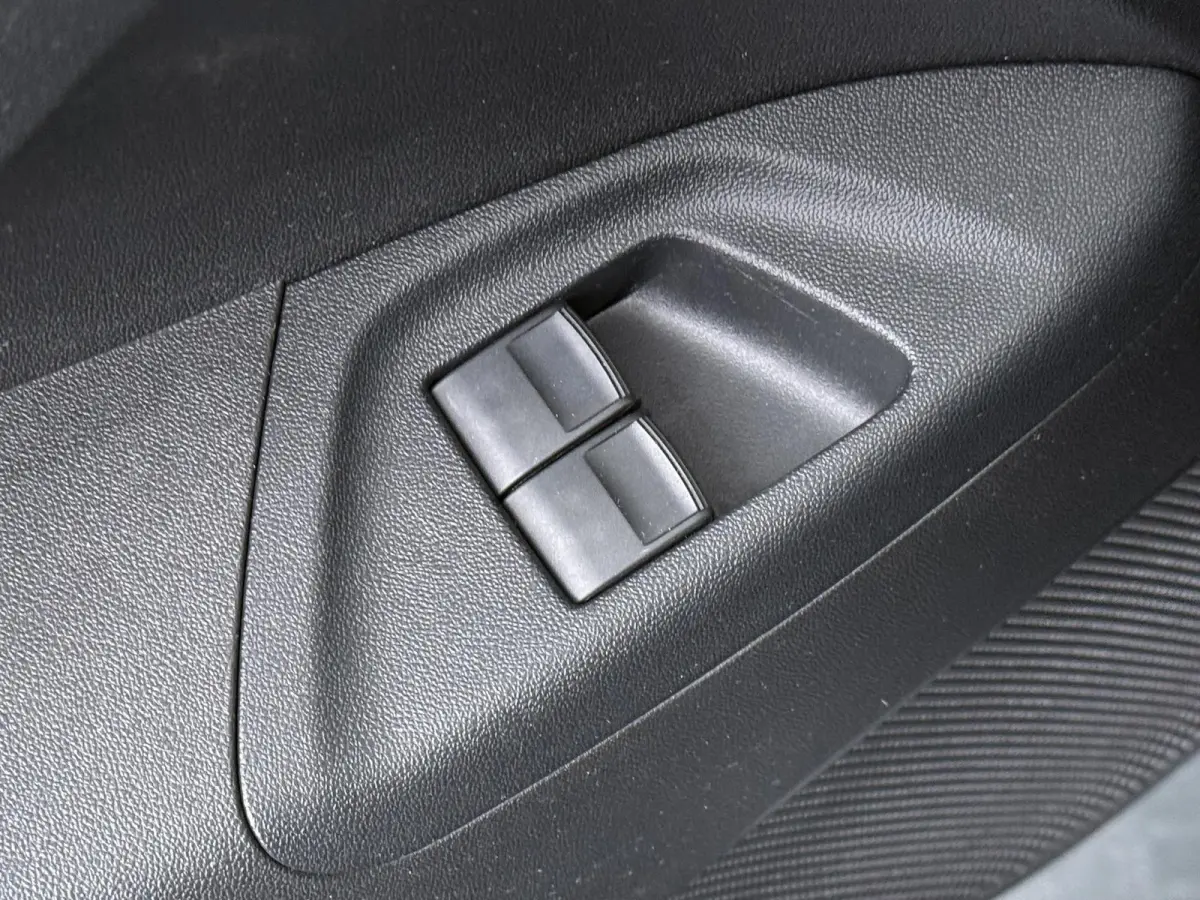 1.0 e-VTi Blue Lion | airco |