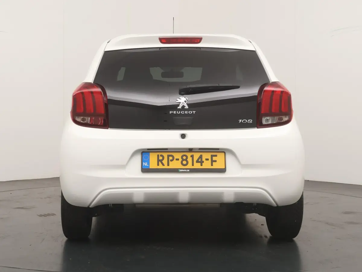 1.0 e-VTi Allure | lederen bekleding | stoelverwarming | achteruitrijcamera | climate control |