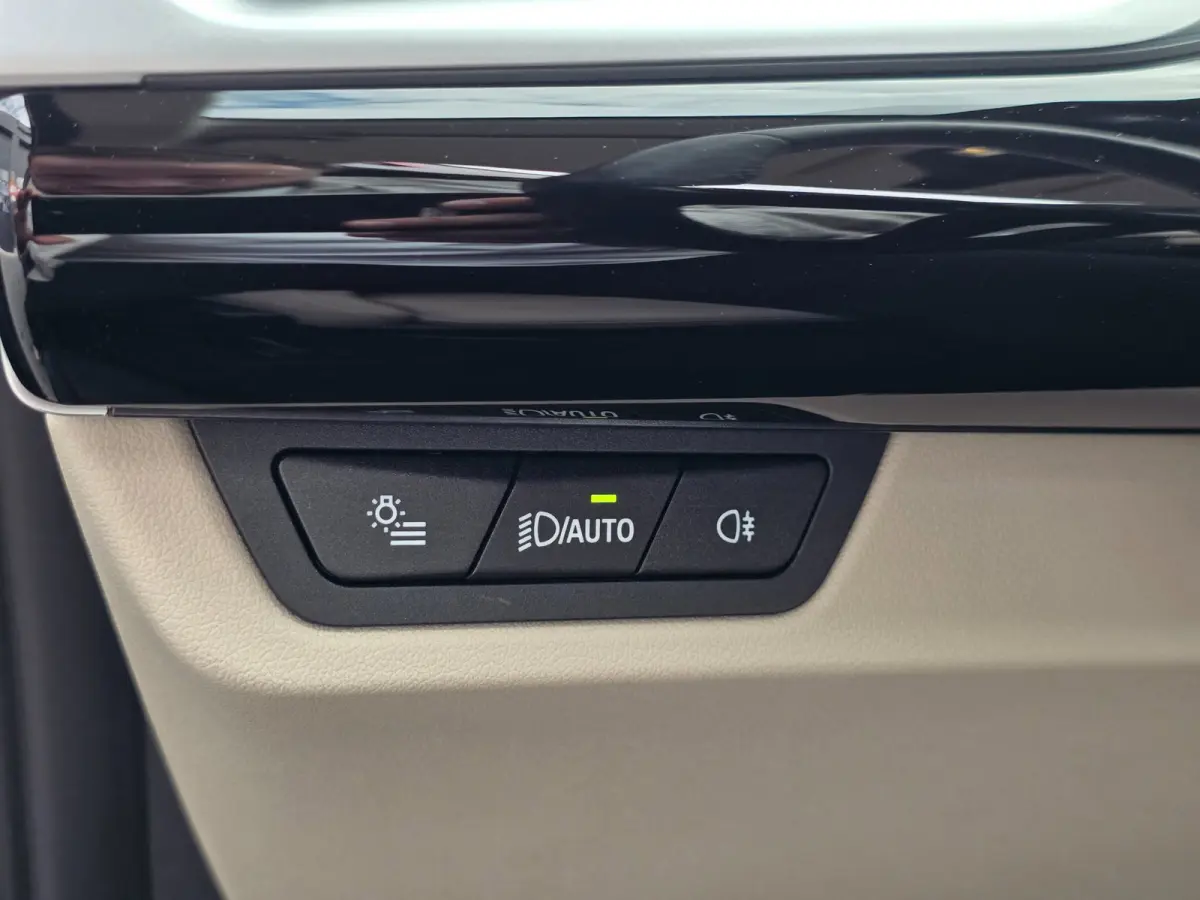 EDrive20 67 kWh | NAP | 100% SOH | PANO | LEDER | TREKHAAK