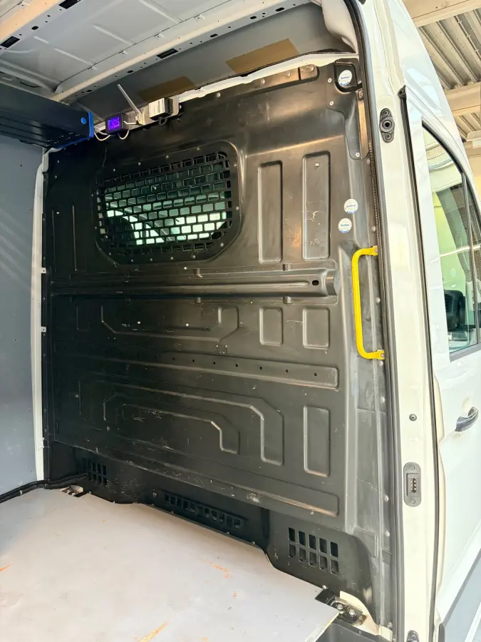 Servicewagen 35 2.0 TDI 140pk L3H3 Highline Sortimo Victron v230 Standkachel Trekhaak 3000KG RIJKLAARPRIJS