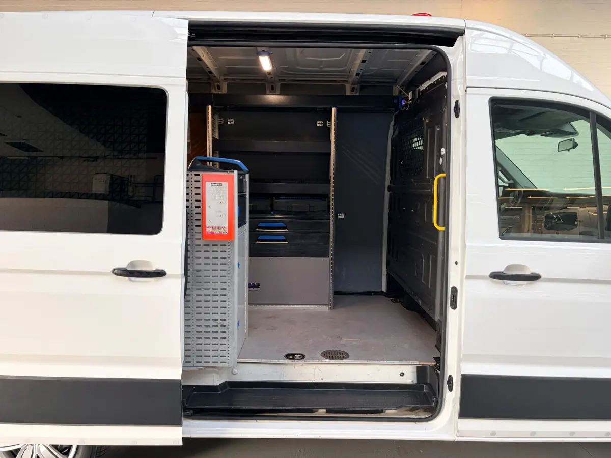 Servicewagen 35 2.0 TDI 140pk L3H3 Highline Sortimo Victron v230 Standkachel Trekhaak 3000KG RIJKLAARPRIJS