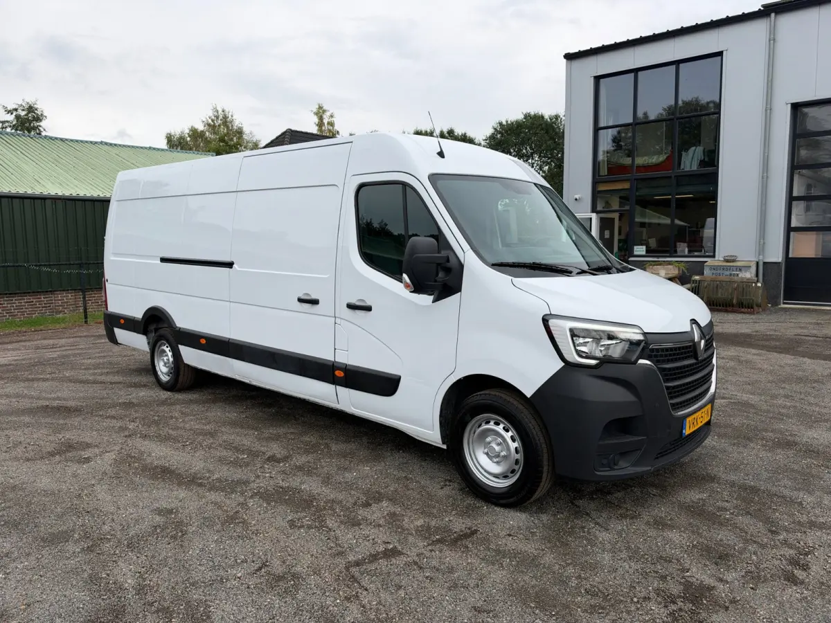 T35 2.3 dCi 165PK L4H2 EL Airco / Cruise
