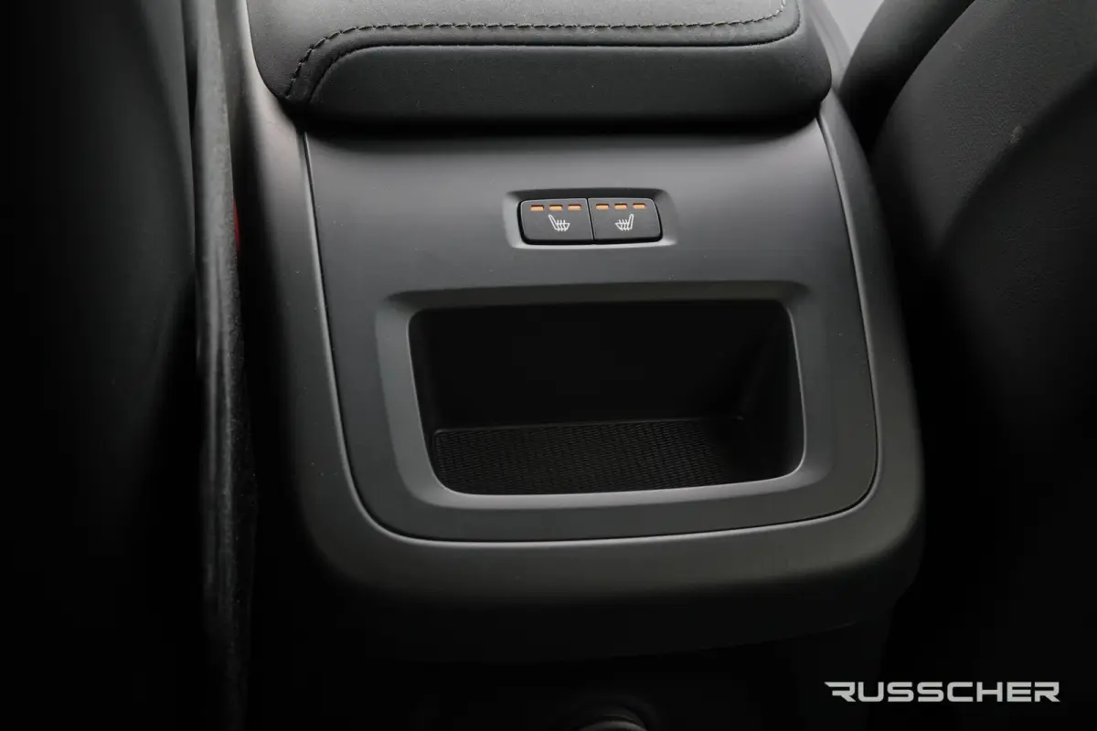2.0 T8 456Pk | Plug-in hybrid | Plus Dark | AWD | Leder | Harman-Kardon | 360° Camera | 22''