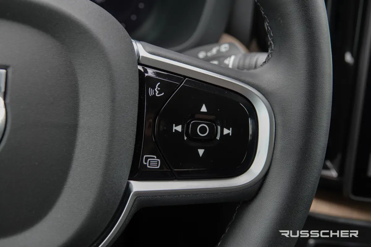 2.0 T8 456Pk | Plug-in hybrid | Plus Dark | AWD | Leder | Harman-Kardon | 360° Camera | 22''