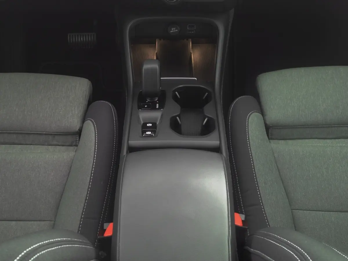 1.5 T4 Inscription Expression | EL. Stoel | NAVI | ECC | CAMERA | PHEV !