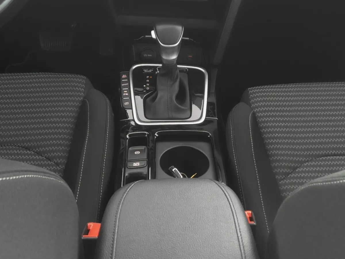 1.6 GDi PHEV DynamicLine *NWE MODDEL* CARPLAY | Full LED | Stoelverwarming !