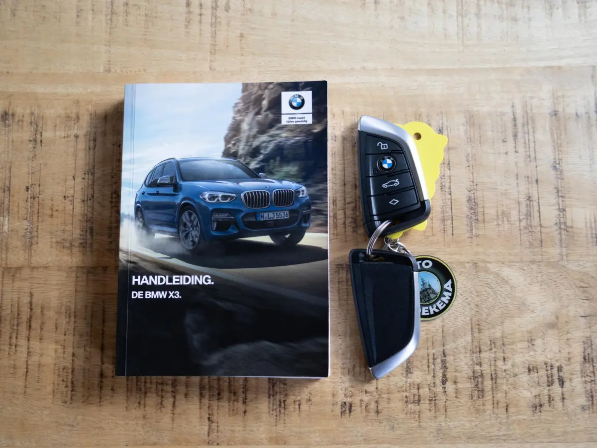 xDrive30i High Executive Edition M Sport 20" HUD Pano