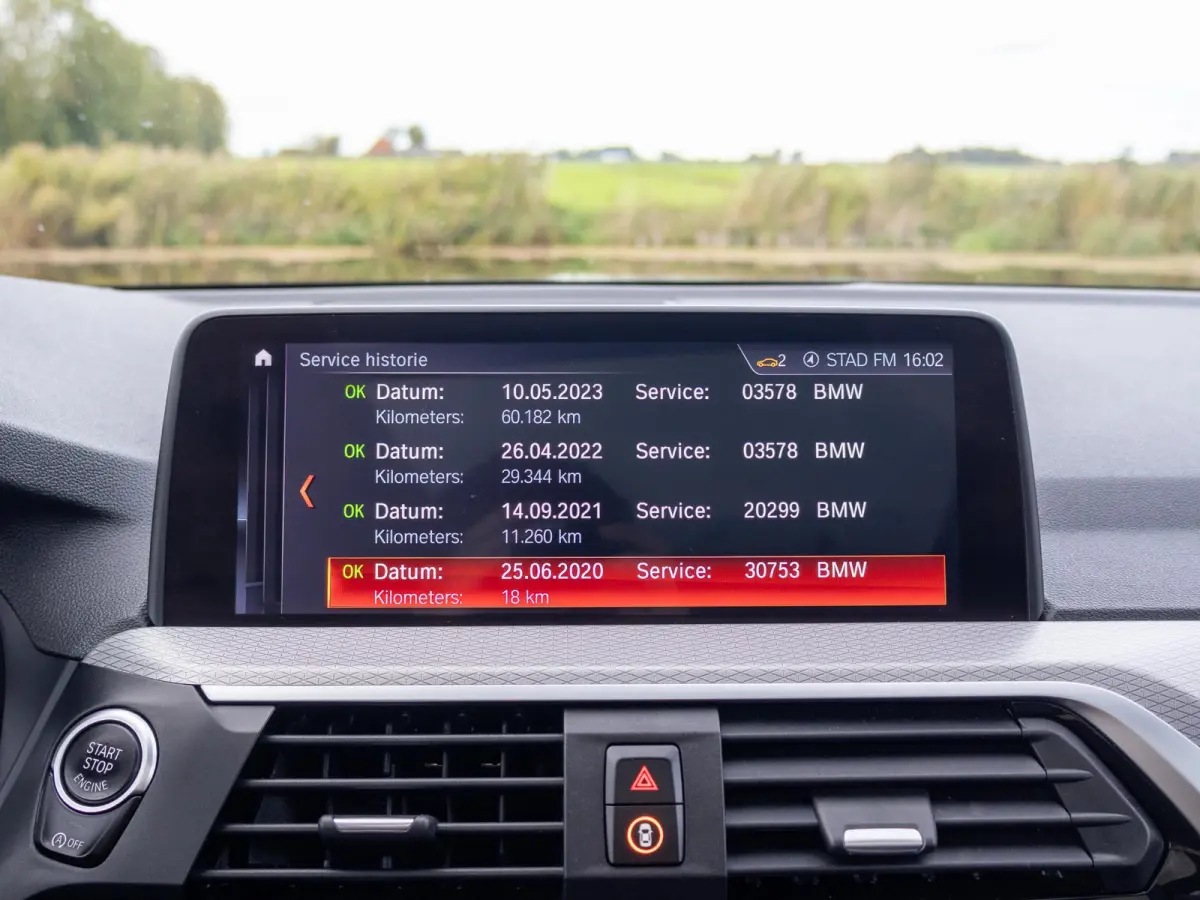 xDrive30i High Executive Edition M Sport 20" HUD Pano