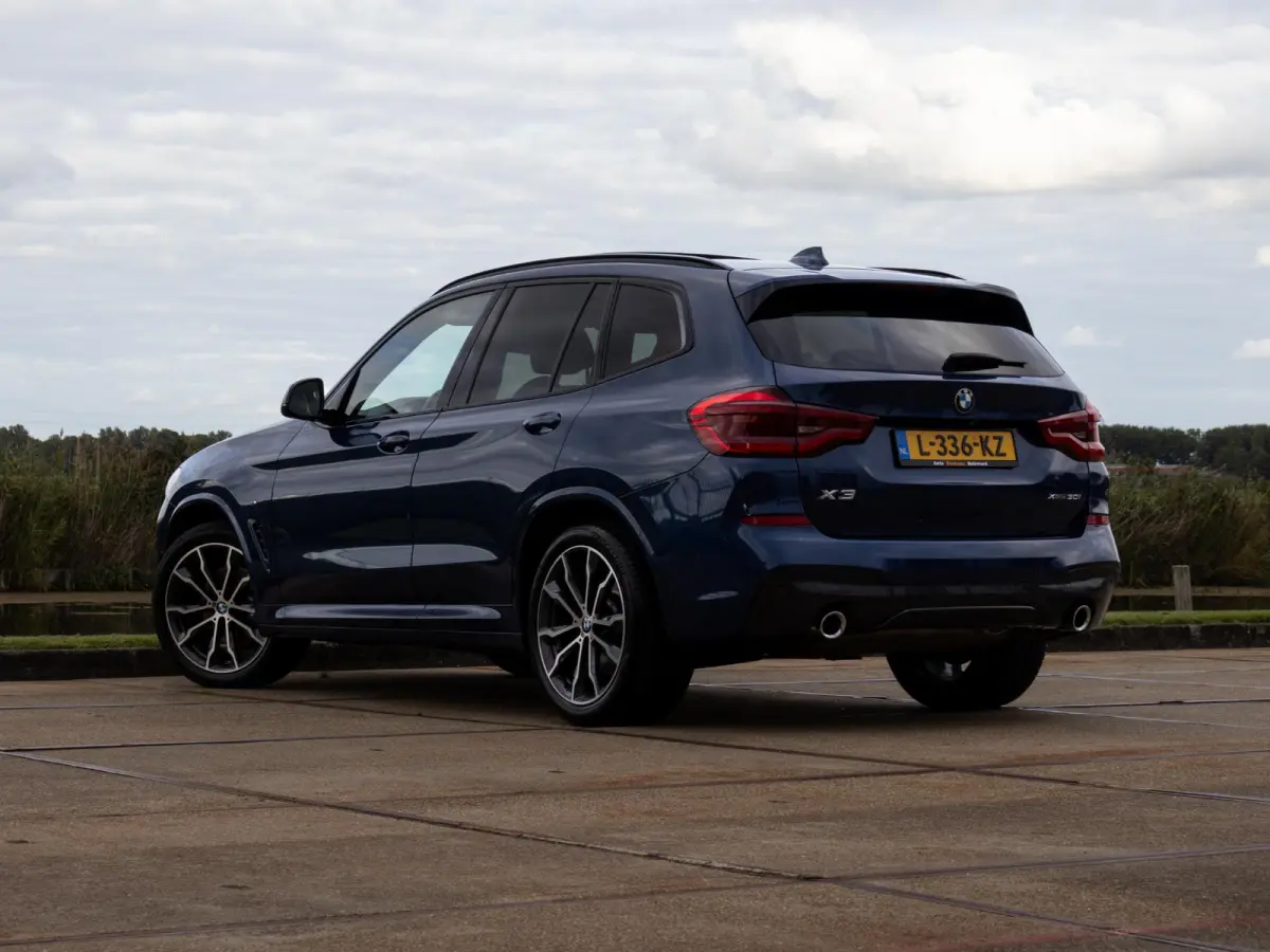 xDrive30i High Executive Edition M Sport 20" HUD Pano