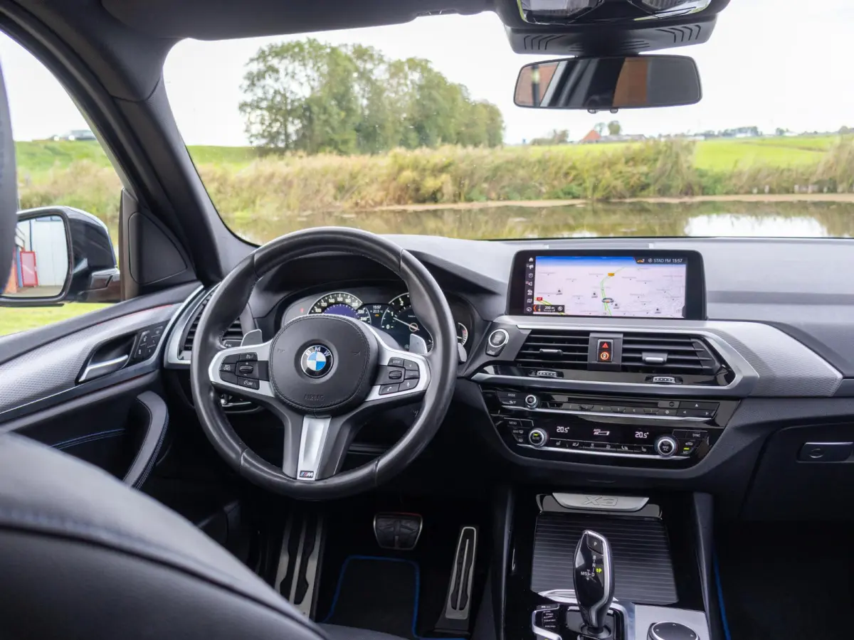 xDrive30i High Executive Edition M Sport 20" HUD Pano