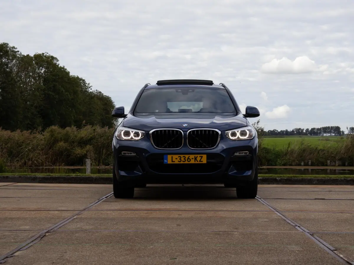 xDrive30i High Executive Edition M Sport 20" HUD Pano