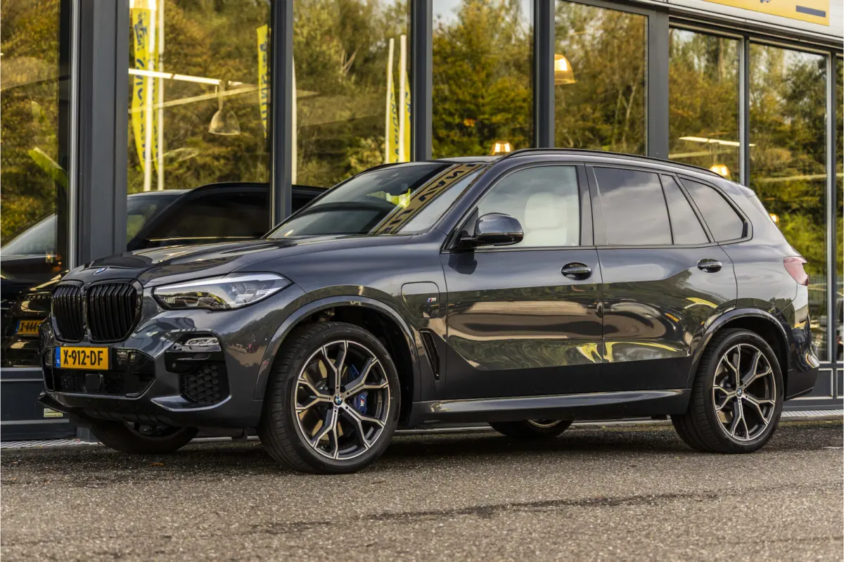 xDrive45e High Executive