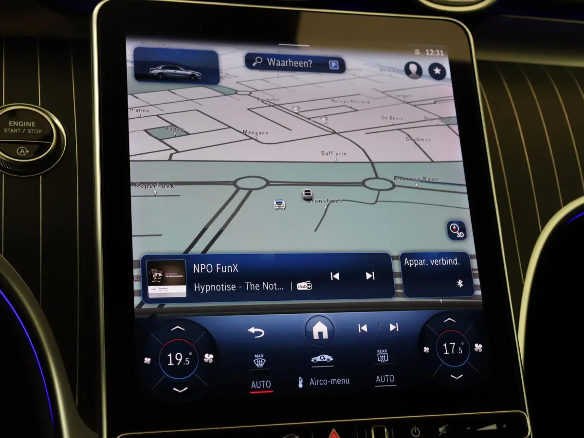 180 AMG Line /Panoramadak /Memory /HUD /19 Inch /360 Camera /Burmester