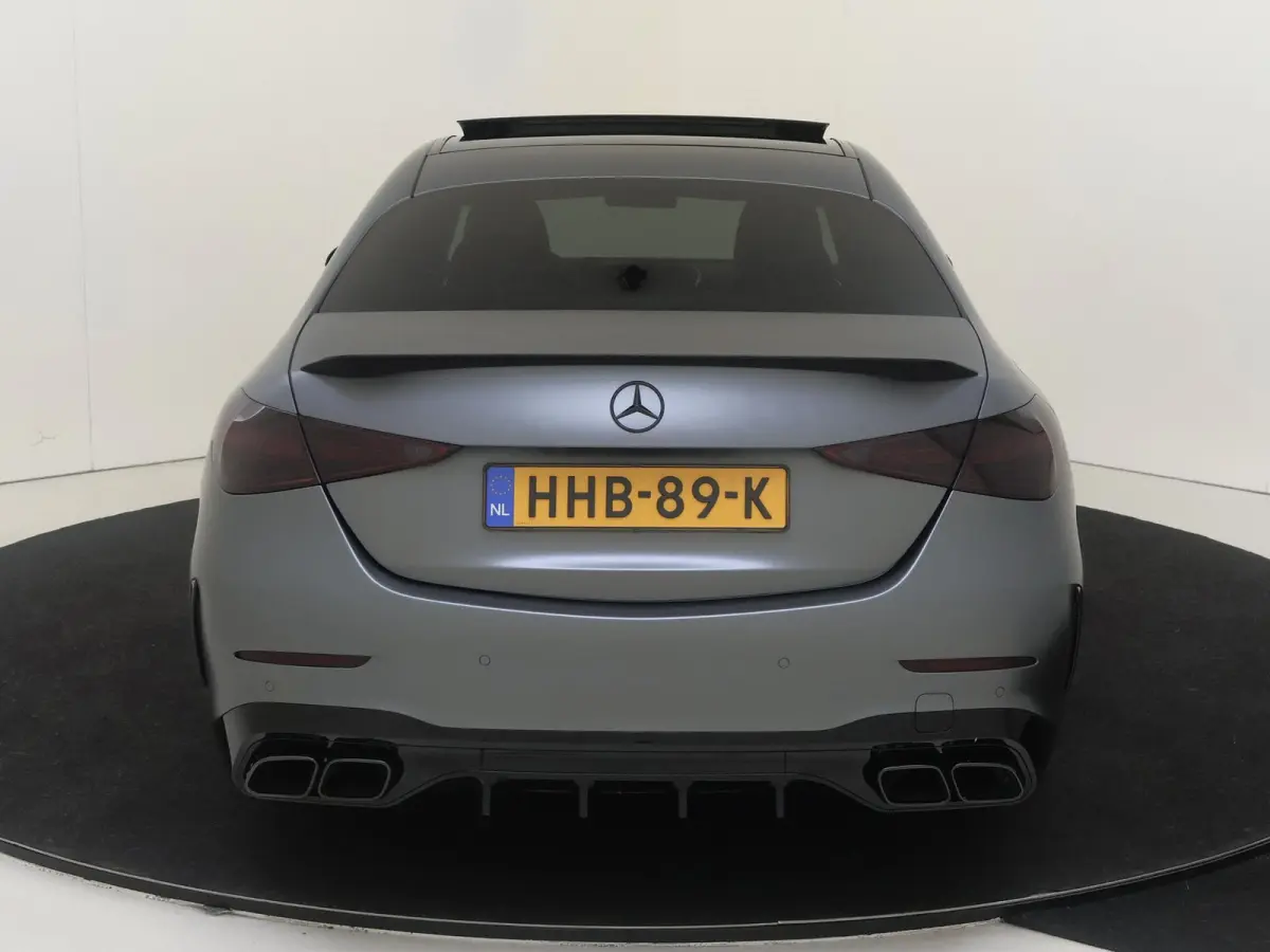 180 AMG Line /Panoramadak /Memory /HUD /19 Inch /360 Camera /Burmester