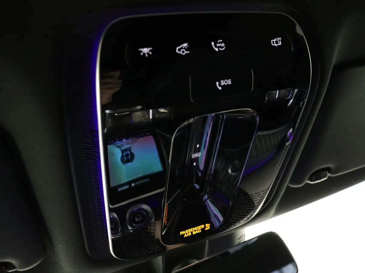 180 AMG Line /Panoramadak /Memory /HUD /19 Inch /360 Camera /Burmester