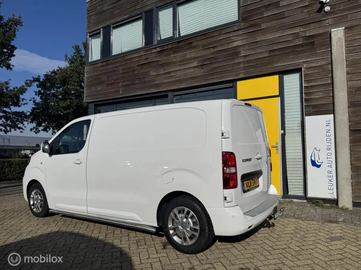 Bestel 2.0 BlueHDI 120 Standard Asphalt