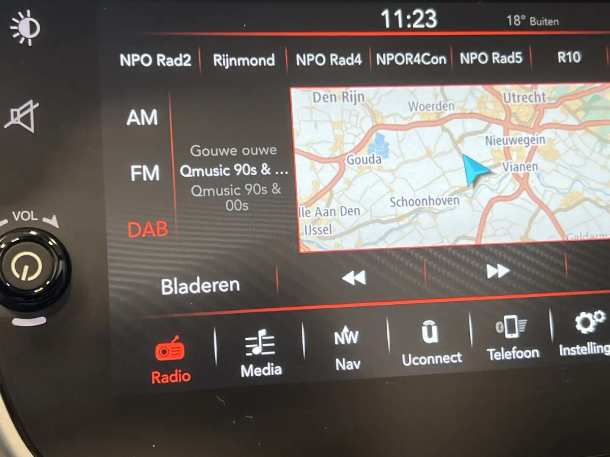 1.4 T-Jet Abarth Competizione | Navigatie | LM Velgen 17" | PDC Achter | Elektrisch te openen dak | 180 PK | Lederen bekleding | Airco |