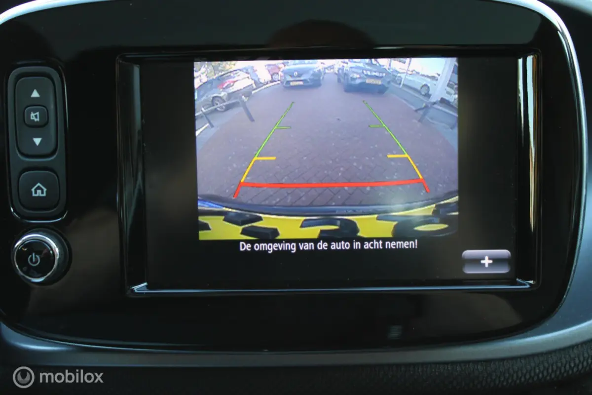 EQ Business Solution 18 kWh, SOH 93%, Leer, Stoelverwarming, Panoramadak, Navi, App connect, Camera, Cruise, Clima