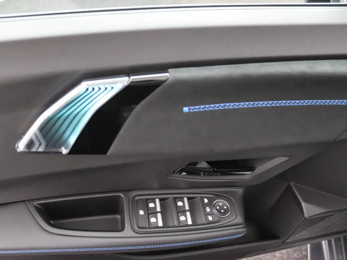 esprit Alpine full hybrid E-Tech 160 pk | Harman Kardon | Stoel- & stuurverw. | 360 Camera |