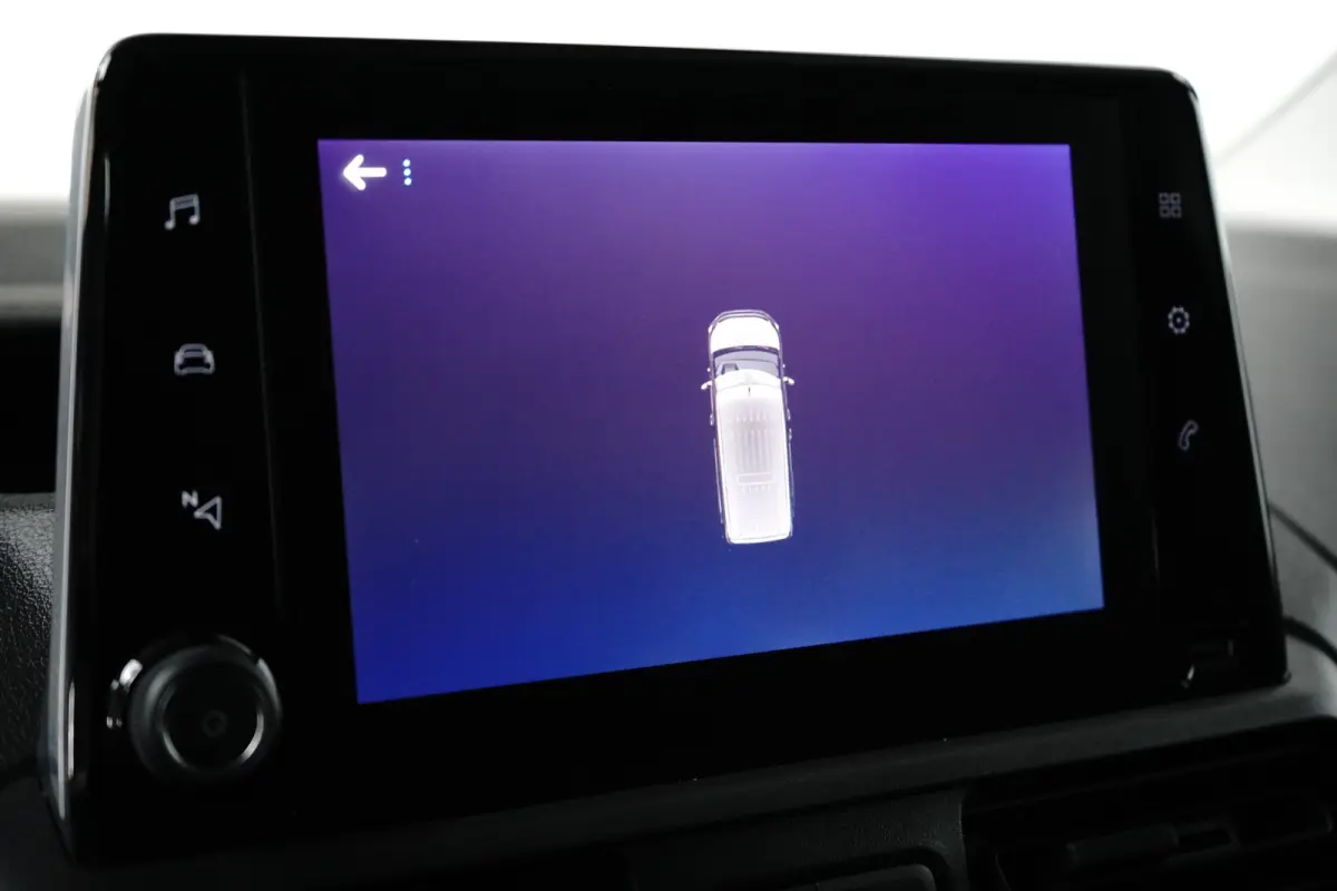 Premium L2 | Airco | Navi | Stoelverw. | Cruise C. | BLIS | PDC V&A | CarPlay | Betimmering | Airco | Navi | Stoelverw. | Cruise C. | BLIS | PDC V&A | CarPlay | Betimmering |