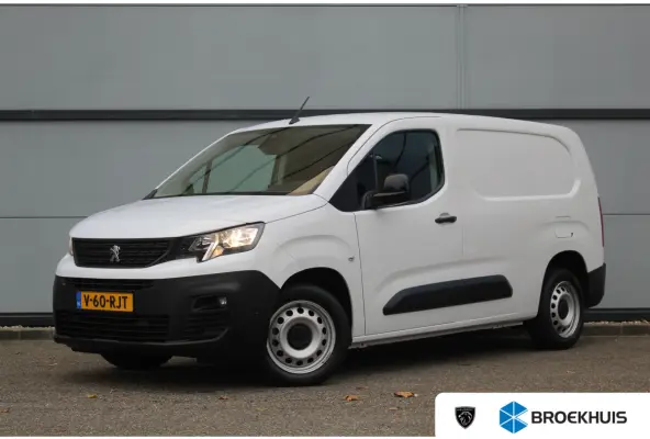 Premium L2 | Airco | Navi | Stoelverw. | Cruise C. | BLIS | PDC V&A | CarPlay | Betimmering | Airco | Navi | Stoelverw. | Cruise C. | BLIS | PDC V&A | CarPlay | Betimmering |
