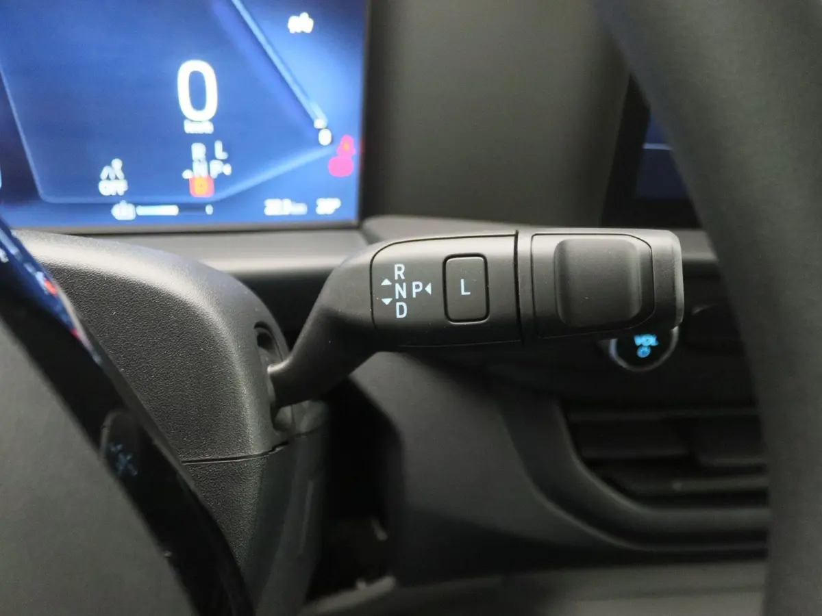 Cust. 340 L2H1 Trend 71 kWh | UIT VOORRAAD LEVERBAAR | 370km WLTP | Laadruimtebescherming |