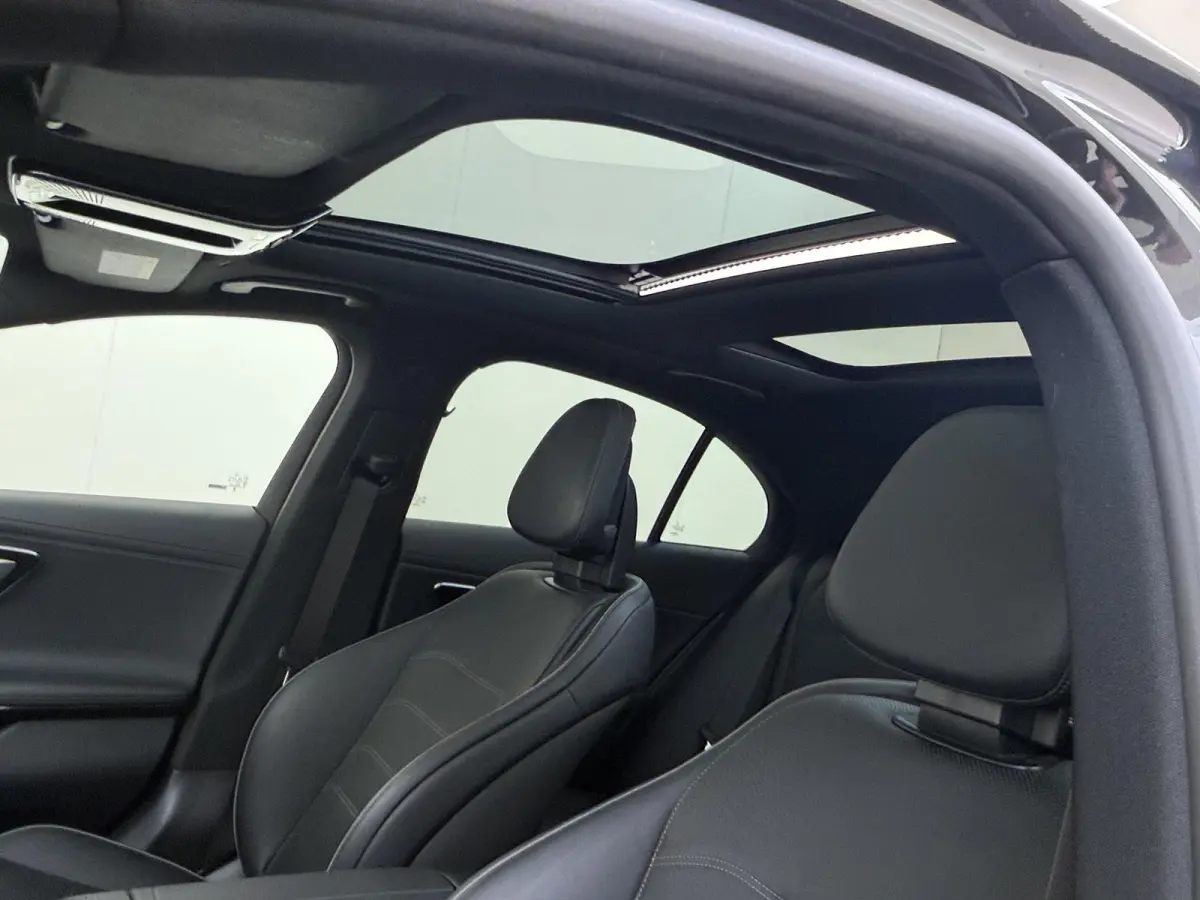 300 e Sport Edition / Panoramadak/ SUPERSCREEN/ 20 inch/ Burmester 4D/